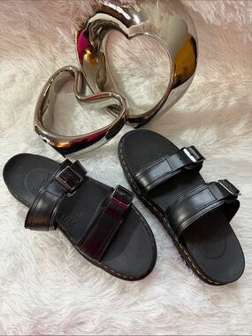 Dr. Martens Vintage RARE Red Leather O-ring Cut out Slide Sandals Dr Martens Vintage Y2K Womens Red Leather Platform Mary Jane  main image 3